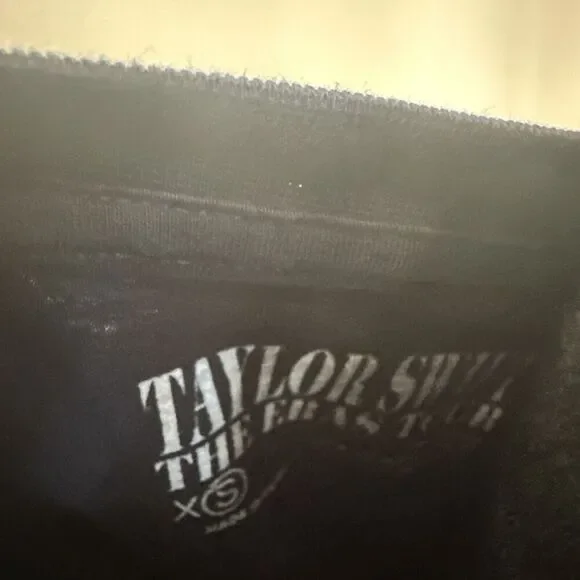 Taylor Swift THE ERAS TOUR NAVY Long-Sleeve T-Shirt XS Swifty - Picture 3 of 5